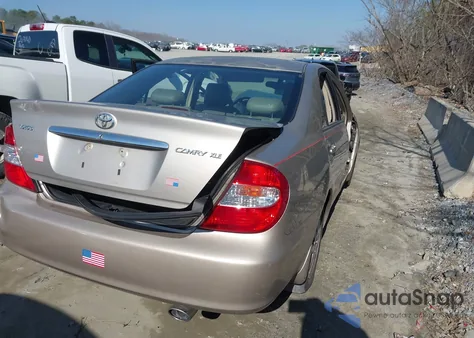 2004 Toyota Camry Xle z USA, uszkodzony, nr VIN 4T1BE32K04U852725
